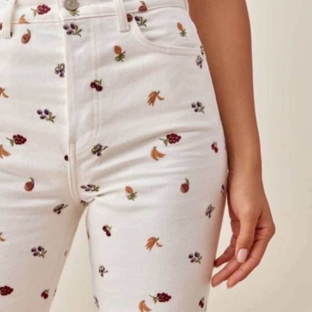 Reformation Fruitloops Cynthia High Rise Straight Jeans in Vintage White
